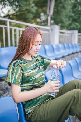 三年片段在线观看免费观看第一集